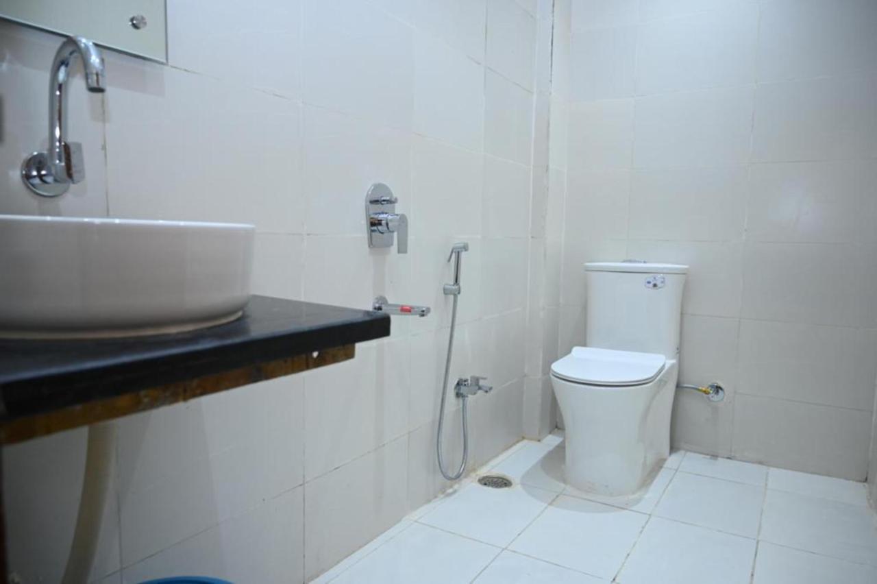Hotel Hibiscus Tree- Bachupally حيدر أباد المظهر الخارجي الصورة